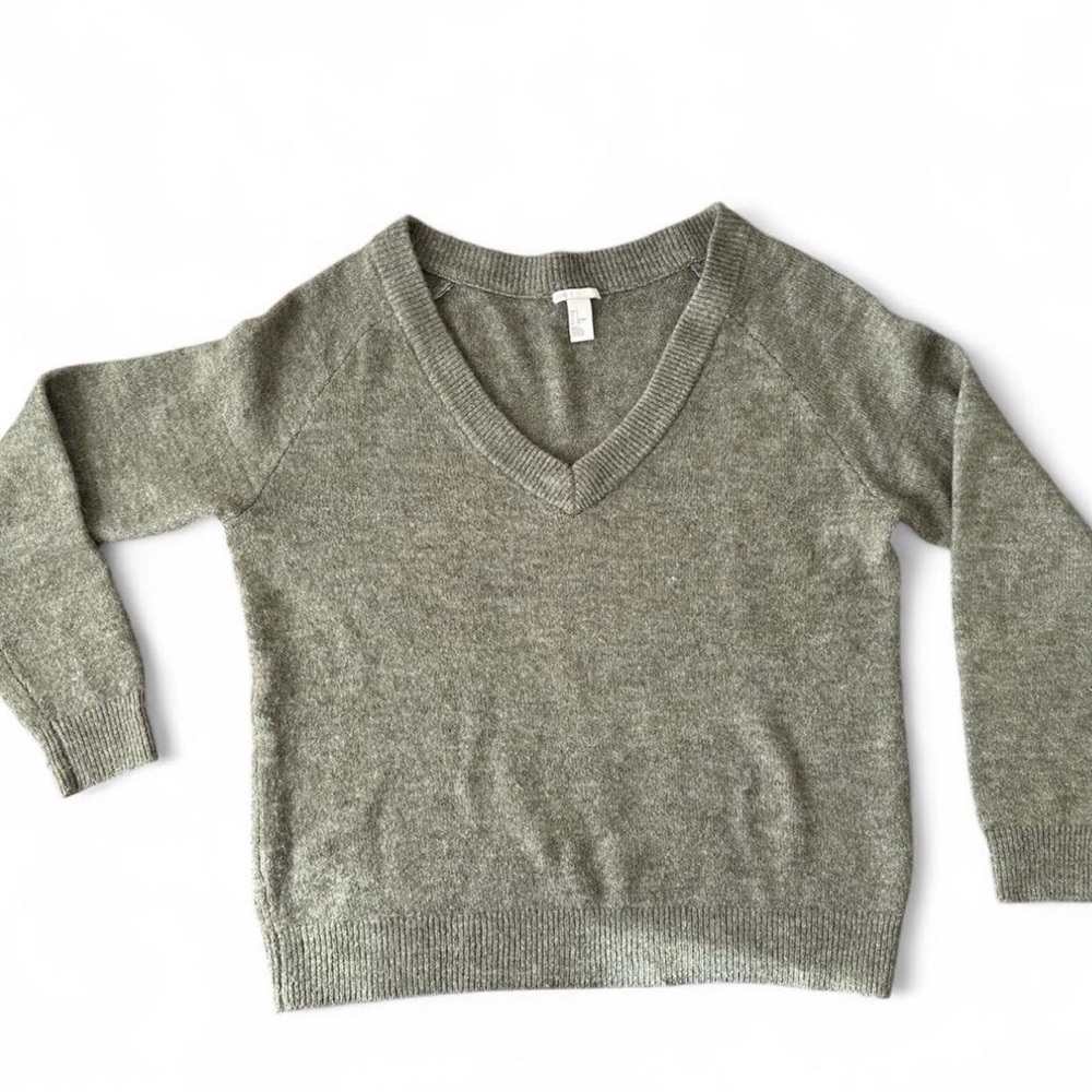 H&M V-Neck Grayish Green Sweater